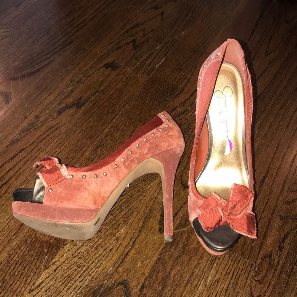 Shoes - Picture 2 of 3